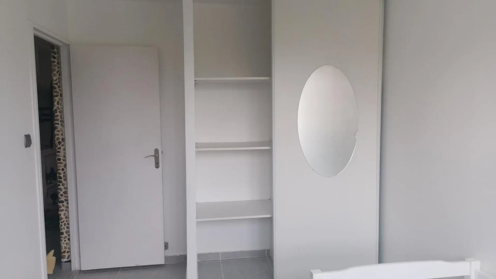Chambres D'Hotes Modernes A Bron Ubytování v soukromí
