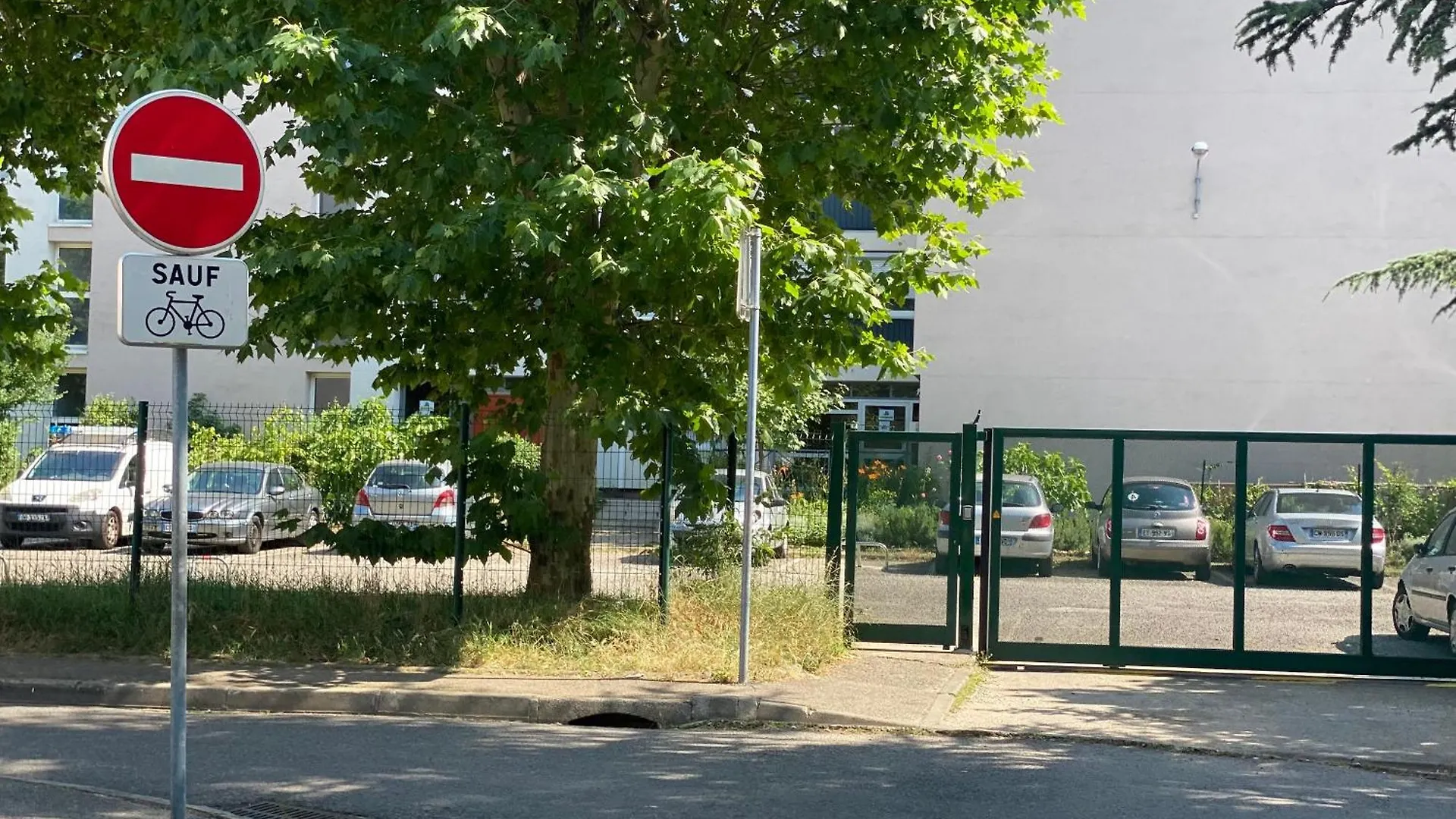 Chambres D'Hotes Modernes A Bron 0*,  Francie